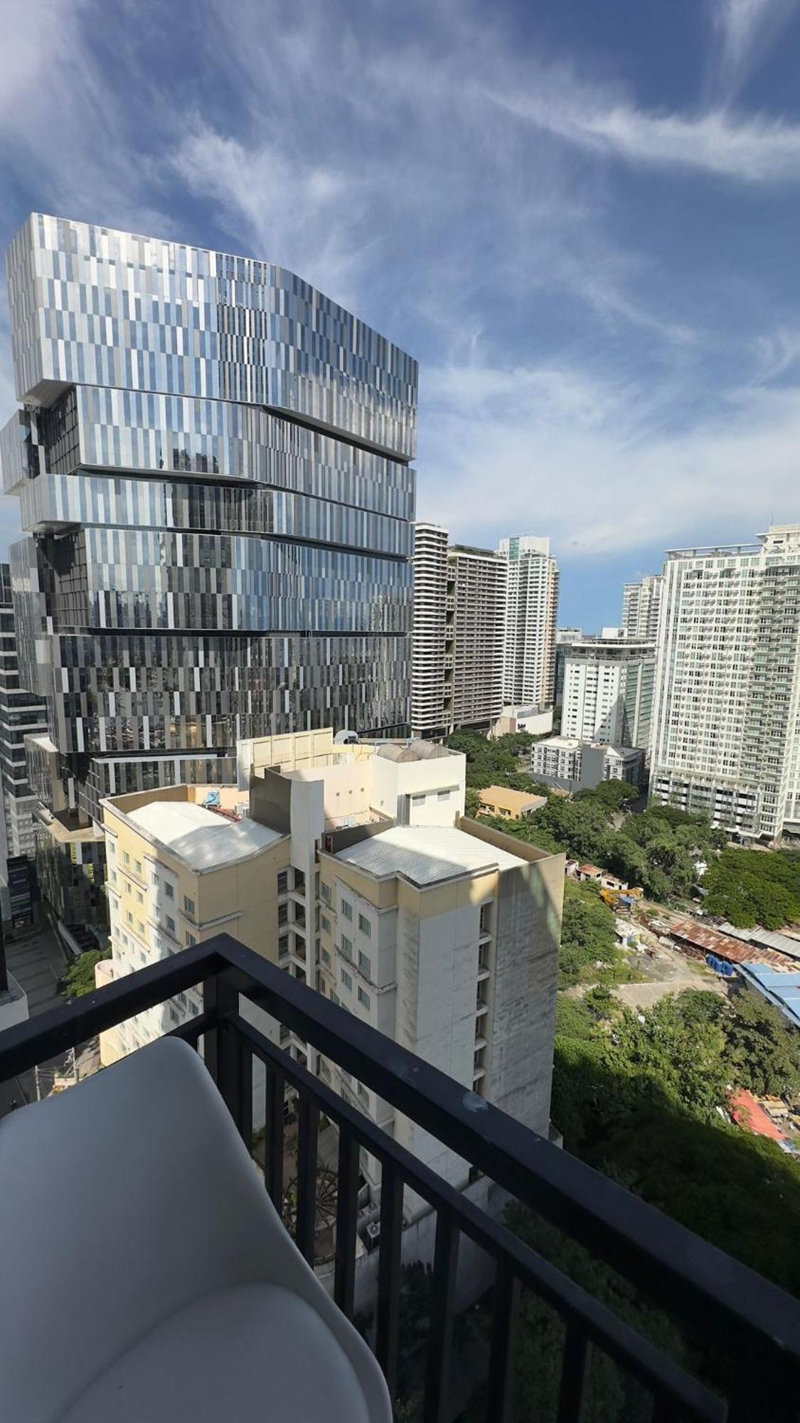 Modern & Comfy Studio - Steps From Ayala Mall, Cebu City 외부 사진