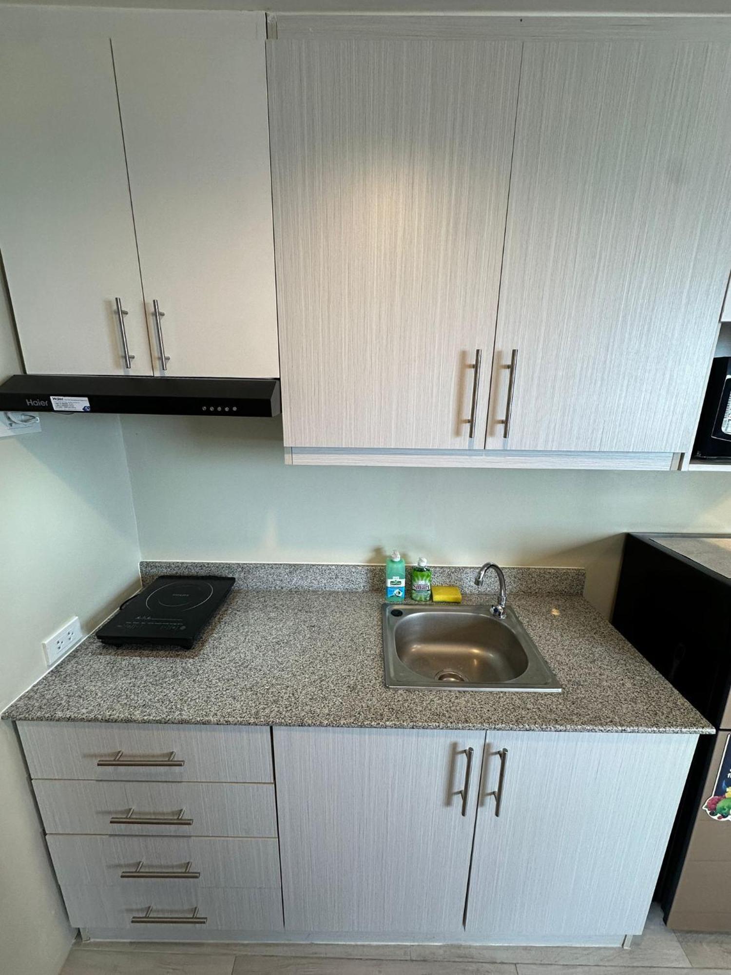 Modern & Comfy Studio - Steps From Ayala Mall, Cebu City 외부 사진