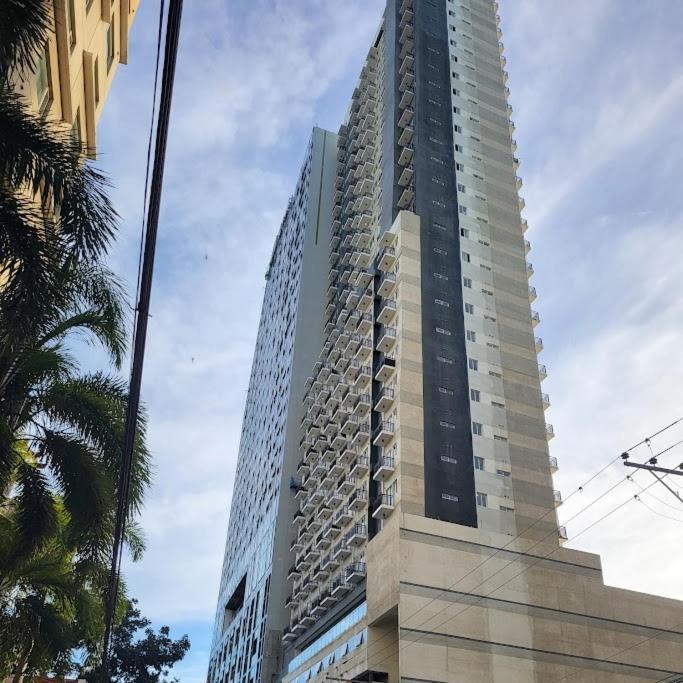 Modern & Comfy Studio - Steps From Ayala Mall, Cebu City 외부 사진